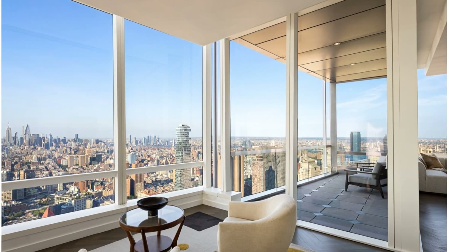Corner seating above the skyline
